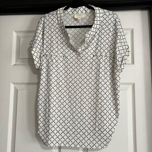 Worthington White Geometric Short-Sleeve V-Neck Blouse